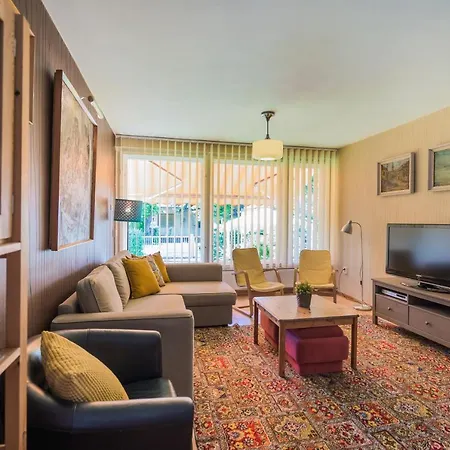 招待所 玛丽亚文德加兹旅馆 *