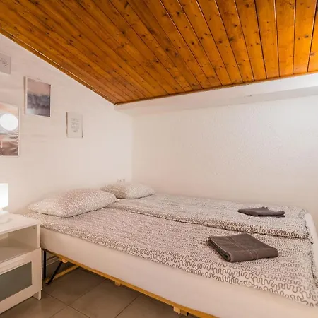 招待所 玛丽亚文德加兹旅馆 *