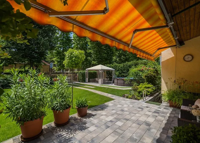 Maria Vendeghaz * Siófok